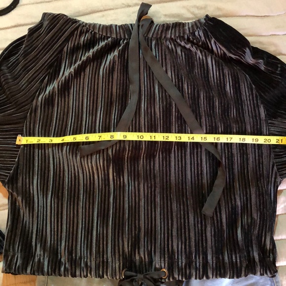 - Rachel Roy textured velour hoodie size medium - Picture 11 of 12
